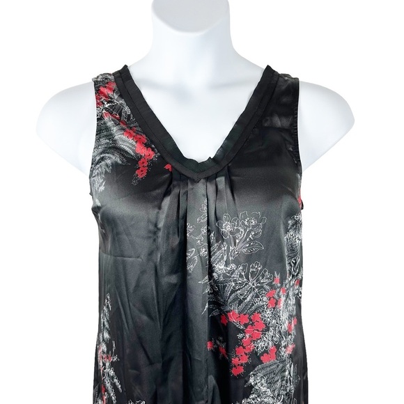 Donna Nadeau Black V Neck Asian Dark Floral Silky Nightgown - Picture 4 of 12